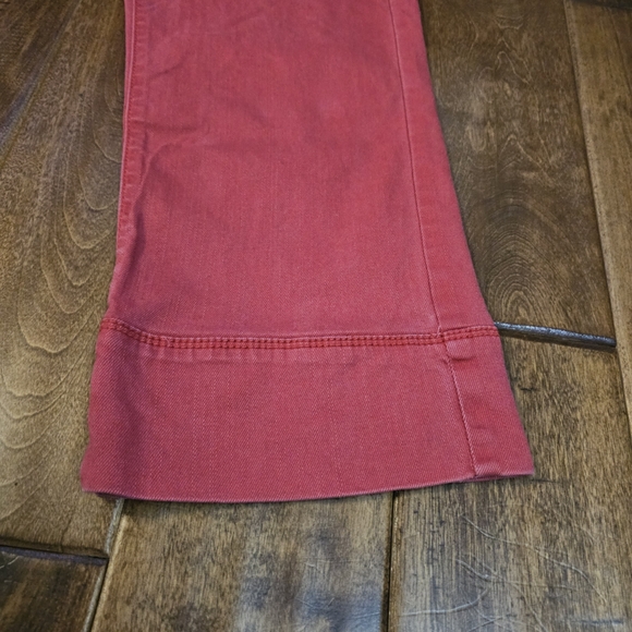 NWOT: Apt. 9 capris size 6 - Picture 10 of 15